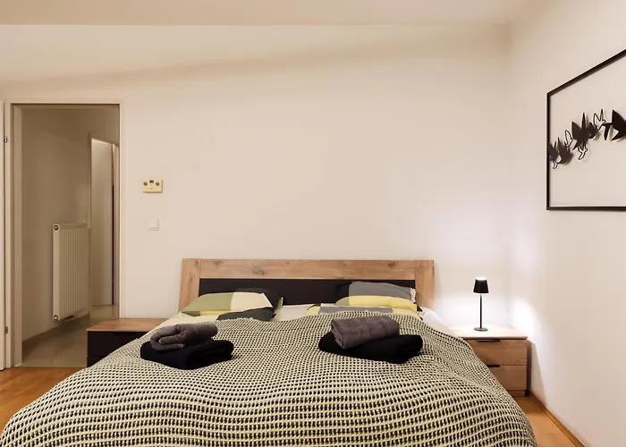 Apartamento Delightful With Private Balcony In Perfect Location Of