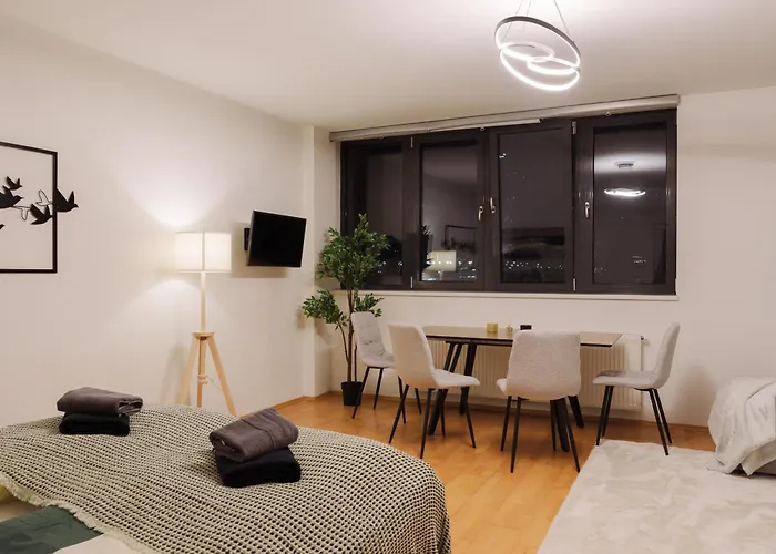 Apartamento Delightful With Private Balcony In Perfect Location Of *